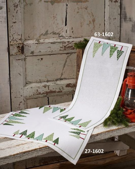 Hovedbilde Juletrær på rekke duk 56 x 56 cm - broderipakke