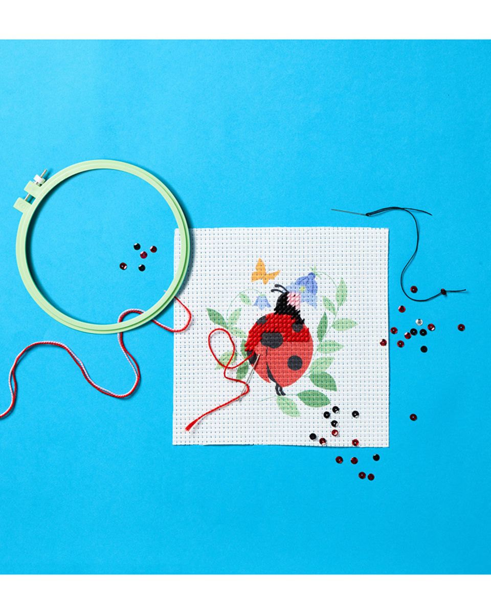I can stitch! Marihøne  Halvsting læringspakke