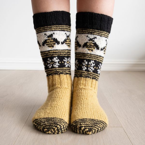 Hovedbilde Humlesurr sokkepakke - NO + ENG - str 34 -44