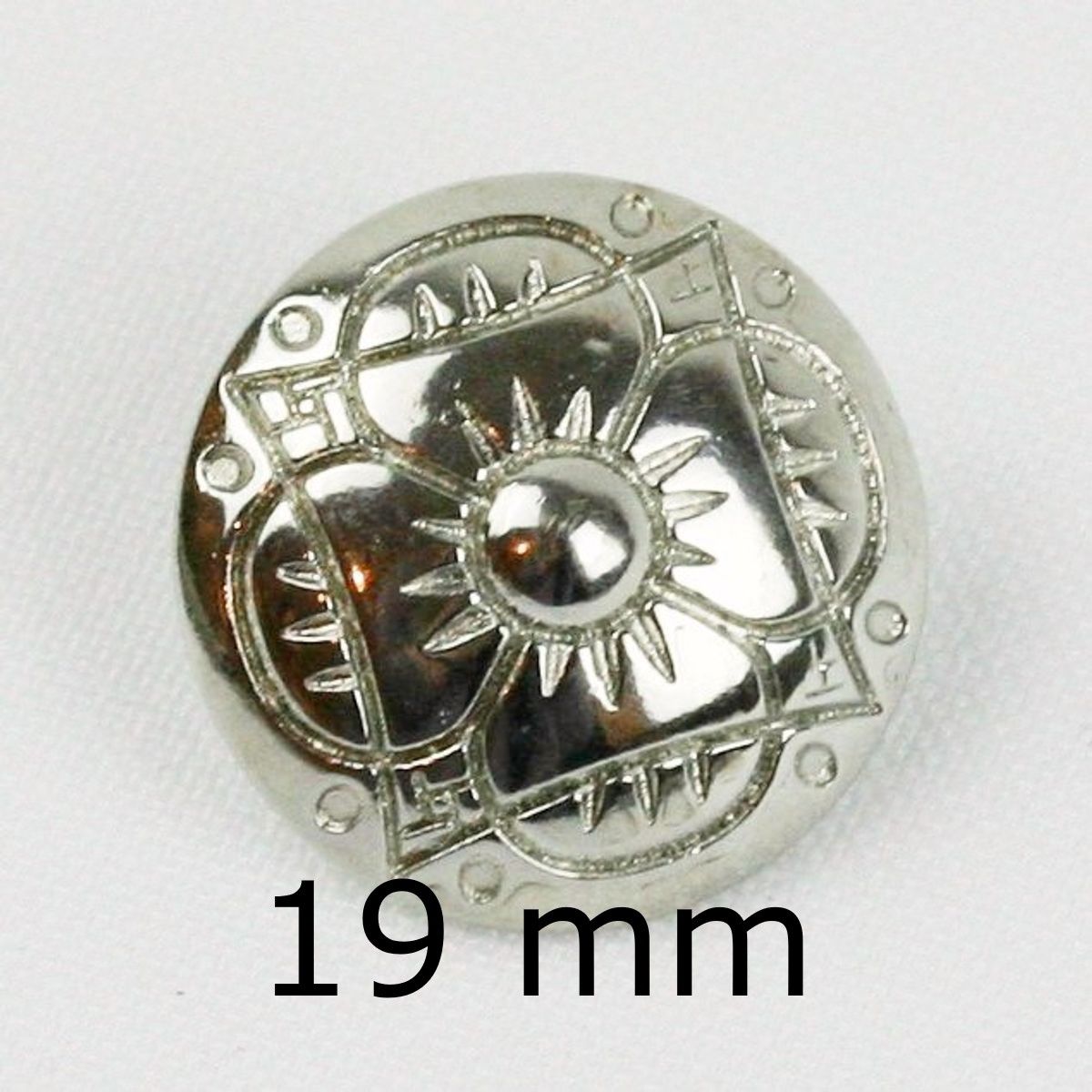 Tinnknapp Ulvik lys buet kofteknapp - flere størrelser